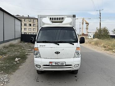 продаю kia bongo: Kia BONGO: 2010 г., 3 л, Механика, Дизель, Фургон — 1