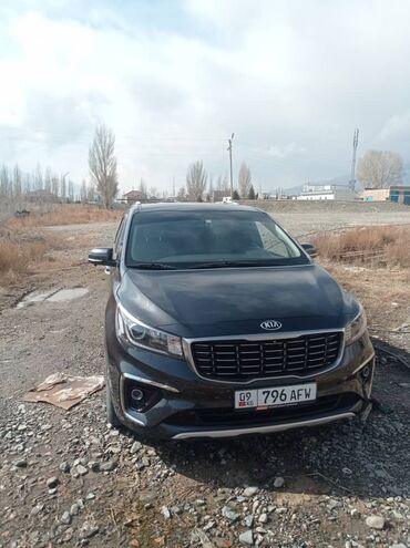 продаю мазда 323: Kia Carnival: 2018 г., 2.2 л, Автомат, Дизель, Минивэн