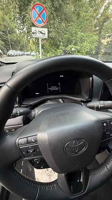 Продажа авто: Toyota Camry: 2025 г., Автомат, Бензин, Седан — 3