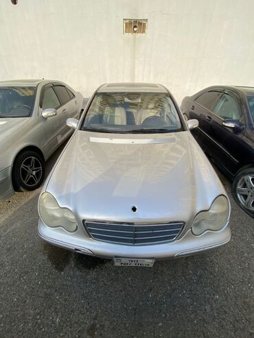 Mercedes-Benz: Mercedes-Benz 190: 2.4 l | 2004 il Hetçbek