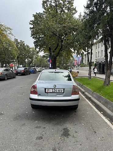 Volkswagen: Volkswagen Passat: 2001 г., 2 л, Механика, Бензин, Седан — 3