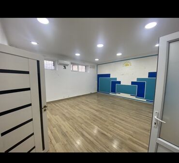 Офисы: Продаю Офис 200 м², С ремонтом, Без мебели, Многоэтажное здание, Цокольный этаж этаж — 8