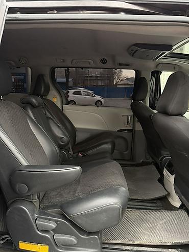 Toyota: Toyota Sienna: 2012 г., 3.5 л, Автомат, Бензин, Минивэн — 4