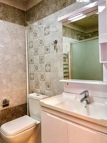 Yeni tikili: 8-ci kilometr, 2 otaqlı, Yeni tikili, m. Qara Qarayev, 70 kv. m — 10