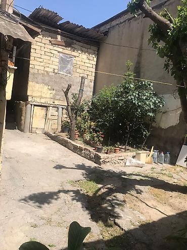 Həyət evləri və villalar: M.Ə. Rəsulzadə qəs. 3 otaqlı, 70 kv. m, Təmirsiz — 5
