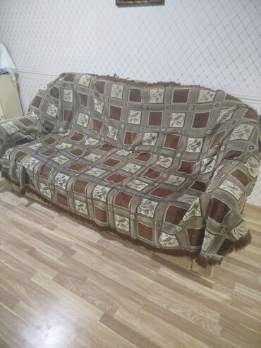 Divanlar: Divan, İşlənmiş, Açılan, Bazalı