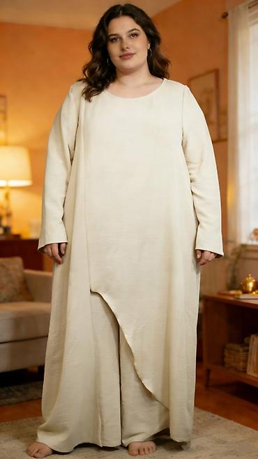 Kompleti: Kompleti za punije
Cena 2600
Vel. Do 5xl
V20 — 2