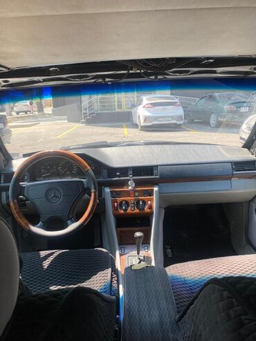 моторчик печки мерс: Mercedes-Benz E-Class: 1994 г., 3.2 л, Автомат, Бензин, Седан