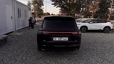byd e2 2024: Zeekr : 1.5 л | 2024 г. Кроссовер — 3