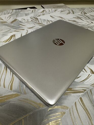 сумка для планшета: HP, 8 ГБ ОЭТ, Intel Core i5, 15.6 ", Колдонулган, Татаал эмес тапшырмалар үчүн, эс тутум HDD + SSD