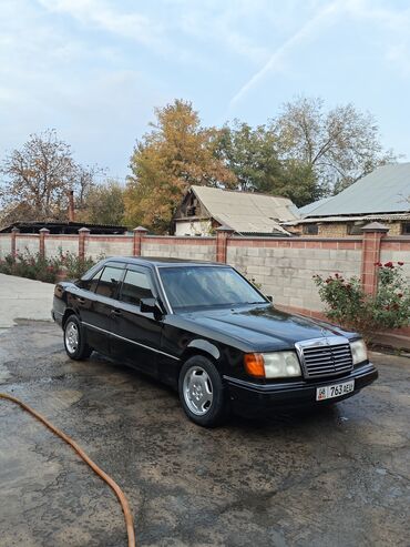 мтз трактор 82 1: Mercedes-Benz W124: 1991 г., Седан