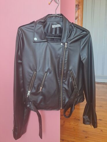 Kardiqanlar, jaketlər: Dəri kurtka, Bershka, M (EU 38)