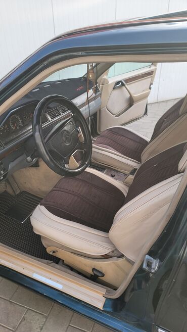 лобовое стекло на мерс 124: Mercedes-Benz E-Class: 1995 г., 2.2 л, Автомат, Бензин, Седан