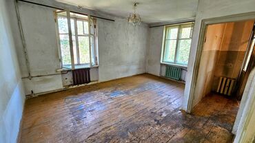 снять квартиру в частном секторе: 1 комната, 31 м², Сталинка, 3 этаж, Старый ремонт