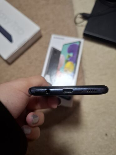 Klaviaturalar: Hamsı birlikdə satılır əlavə məlumat üçün əlaqə nömrəsinə yazın.Hamsı — 11