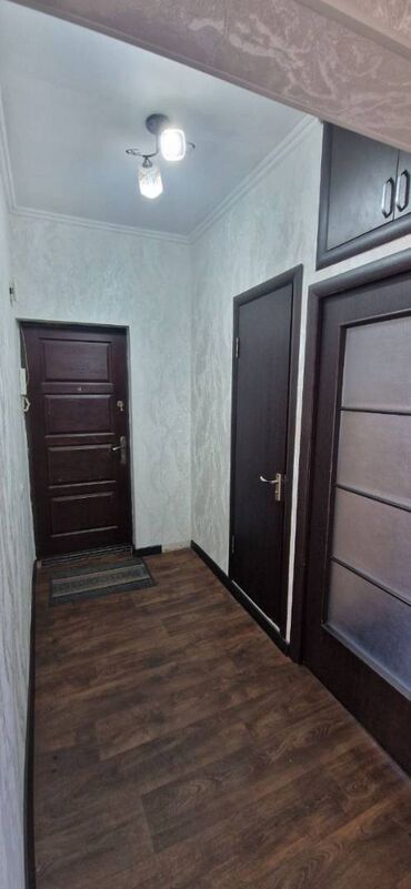 квартира берилет мкр кок жар: 2 комнаты, 52 м², 106 серия, 3 этаж, Евроремонт