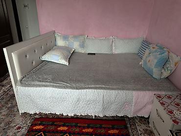 Угловые диваны: Угловой диван, C подушками, Двухместный — 2