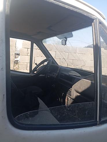 Транспорт: Продаётся микроавтобус Ford Transit (кабина 2 места, кузов – — 4