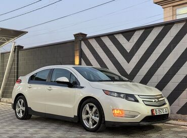 срочна продаю авто: Chevrolet Volt: 2014 г., 1.4 л, Вариатор, Гибрид, Хэтчбэк