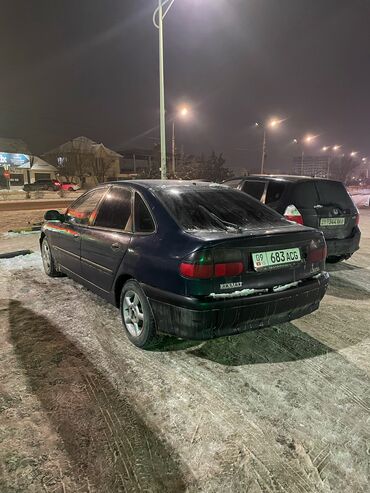 Renault: Renault Laguna: 1994 г., 1.8 л, Механика, Бензин, Хэтчбэк