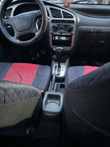 продам нексию: Daewoo Lanos: 2001 г., 1.5 л, Автомат, Бензин, Седан