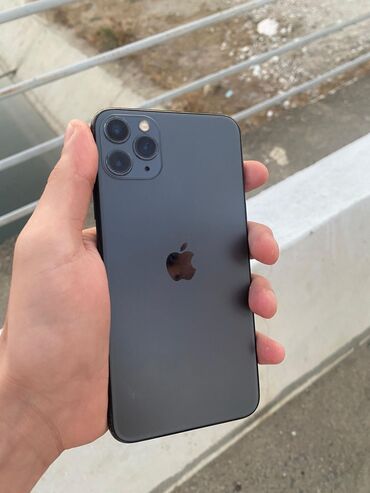 iphone 11 black: IPhone 11 Pro, 64 GB, Matte Space Gray, Face ID