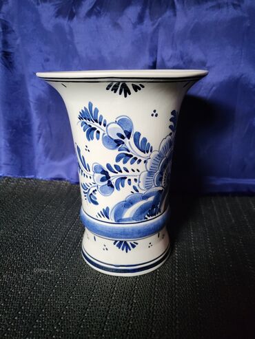 Ostali kućni dekor: Vaza nova Gilde delft,original rucno oslikana Holandija 70te. Sve — 4
