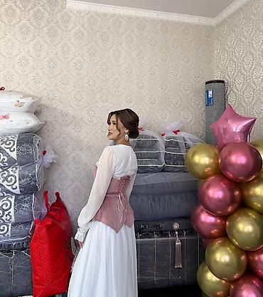 Айымдардын кийими: Кече көйнөгү, Классикалык, Узун модель, Жеңдери менен, Корсет, S — 2