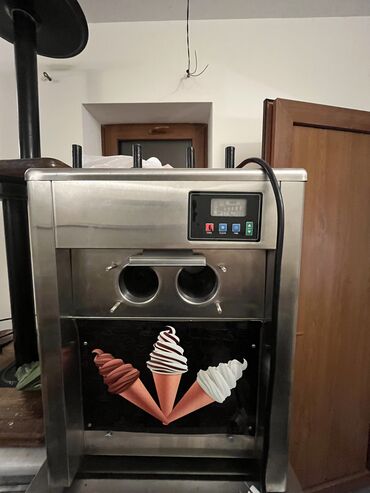 dondurma soyuducusu: Dondurma aparatı real alıcıya münasib qiymət