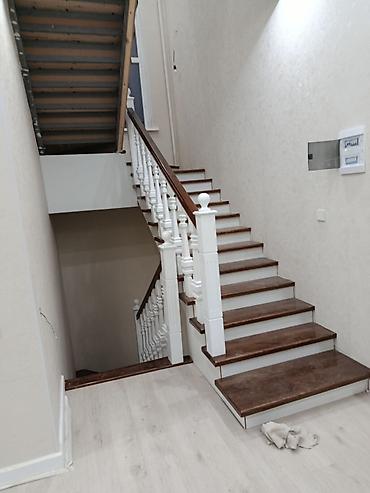 Деревянные лестницы: Деревянная лестница Для дома, Форма лестницы: П-образная — 18