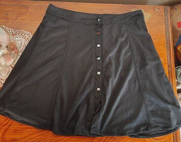 pantalone ženske 2022: M (EU 38), Midi, color - Black