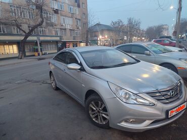 Hyundai: Hyundai Sonata: 2011 г., 1.8 л, Автомат, Газ, Седан