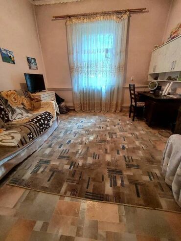 куплю дом в браво бишкек: Үй, 110 кв. м, 5 бөлмө, Кыймылсыз мүлк агенттиги, Эски ремонт