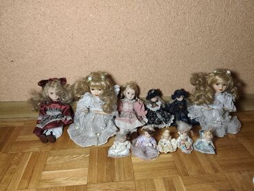 Figure: Set figura, bоја - Šareno, Upotrebljenо — 21