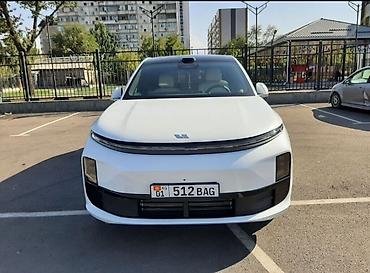q05 max: Lixiang L6: 2025 г., 1.5 л, Автомат, Гибрид, Внедорожник — 1