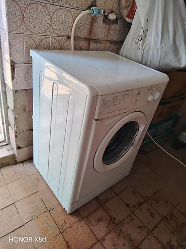 paltaryuyan ve qurudan masinlar: Paltaryuyan maşın Indesit, 5 kq, İşlənmiş, Yarımavtomat, Qurutma var, Kredit var, Ödənişli çatdırılma — 2