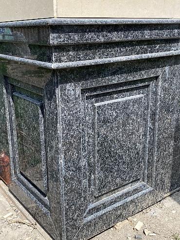 Фасадные гранитные плитки: Серые граниты, натуральный камень гранит. Гранит для цоколя — 25