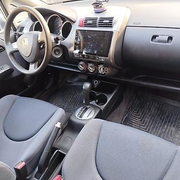 Продажа авто: Honda Jazz: 2004 г., 1.3 л, Автомат, Газ, Хэтчбэк — 5