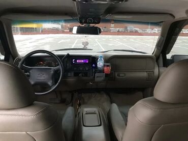 Chevrolet: Chevrolet Suburban: 2000 г., 5.7 л, Автомат, Газ, Внедорожник — 14