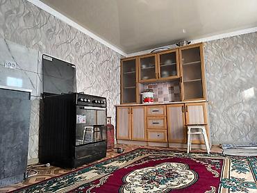 Продажа коттеджей и домов: Продается дом 1.5 уровня возле областной больницы 3 комнаты 1 зал — 12