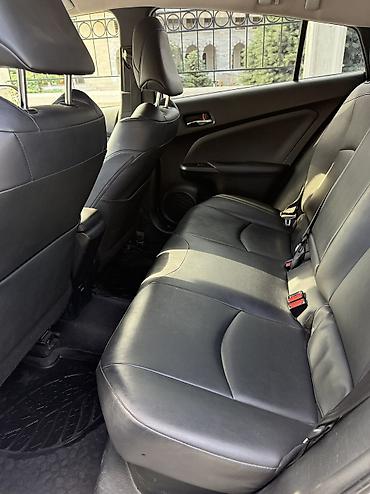 corolla 2016: Toyota Prius: 2016 г., Гибрид — 8