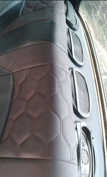 VAZ (LADA): VAZ (LADA) : 1.7 l | Sedan — 7