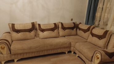 Komodlar: Künc divan, Açılan, Bazalı, Çatdırılma yoxdur