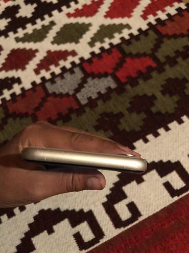 iphone 11 red: IPhone 11, 64 GB, Qara, Face ID — 3