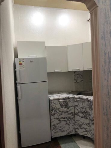 Uzunmüddətli kirayə mənzillər: Tibb universiteti ilə uz uzə 2 otaqli 5/5 hər avadanligi olan mənzil — 12