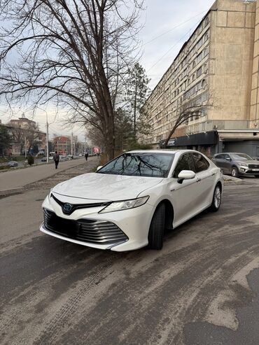 Toyota: Toyota Camry: 2018 г., 2.5 л, Автомат, Гибрид, Седан