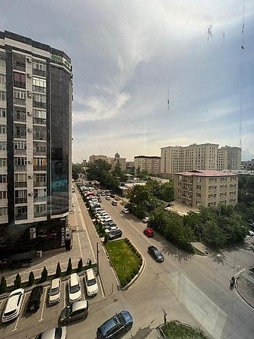 67: Аренда офисов, 179 м², В торговом центре, С видом на горы, 1 линия, С оборудованием — 9