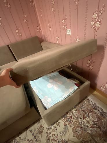 Дивандар: Бурчу бар диван, Кутулар менен — 3