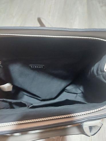 Accessories: Ženska torba Linsay – elegantna poslovno-casual torba u sivoj boji. - — 3