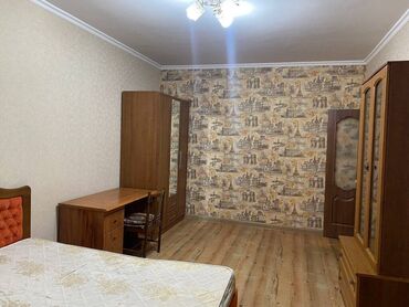 квартира 9 микрорайон: 1 комната, 35 м², 105 серия, 1 этаж